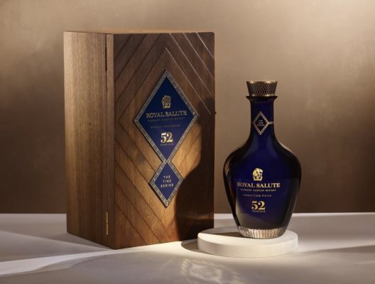 royal salute lansirao viski star 52 godine, La vie de luxe, magazin, lajfstajl, vino, luks piće